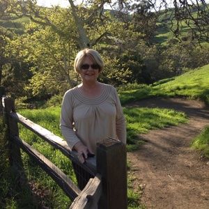 Meet your Posher, Nancy